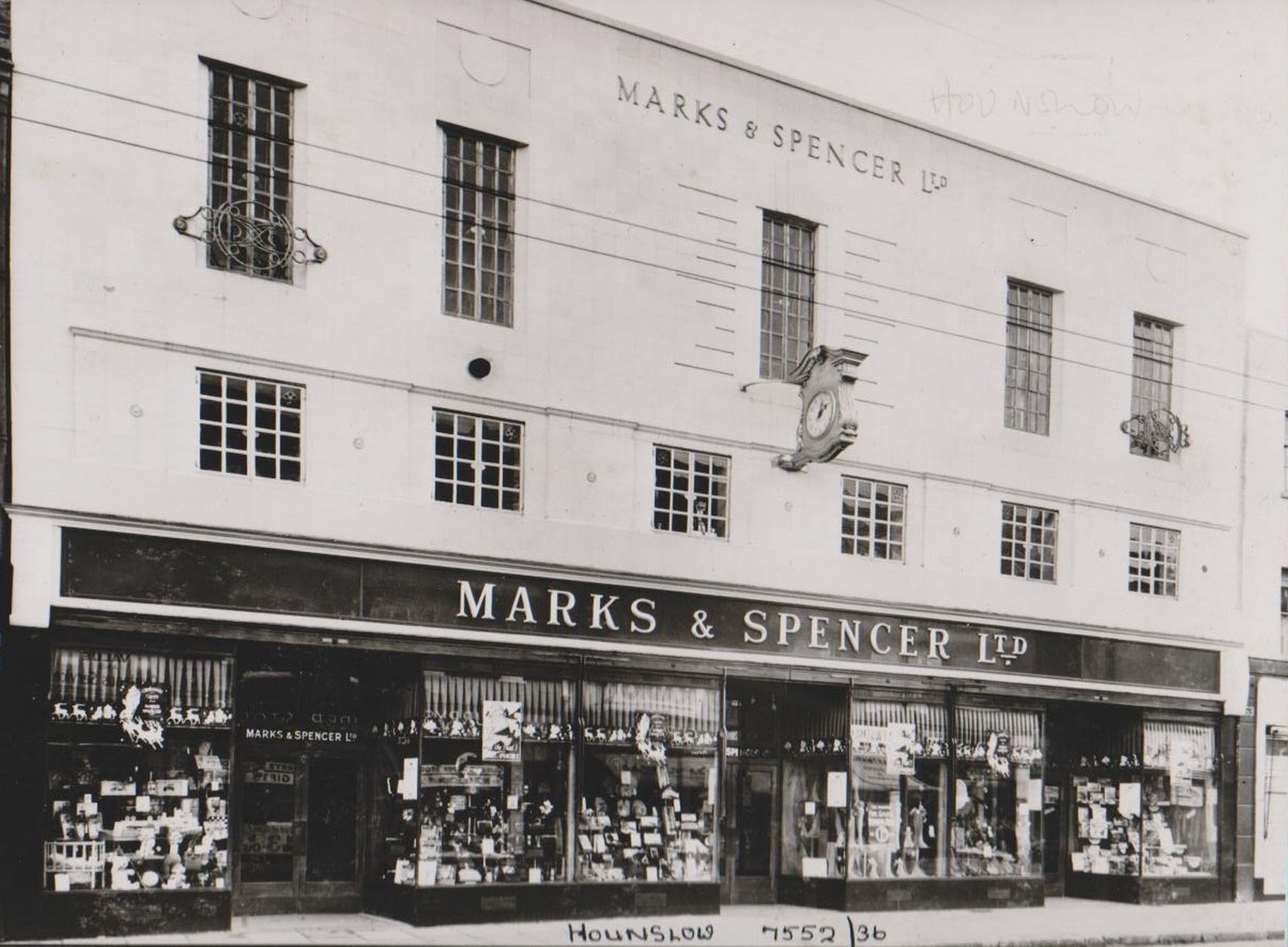 Znáte historii značky Marks & Spencer? Víme, proč je tak úspěšná!